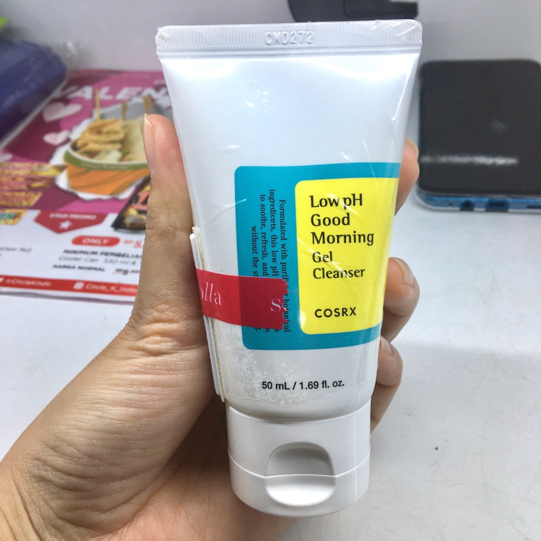COSRX facial wash on Carousell