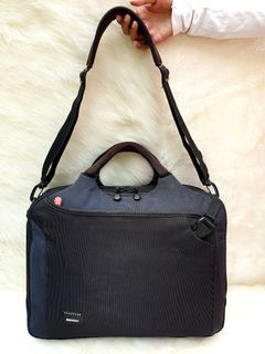 Crumpler Tas Selempang Messenger Bag Briefcase Handbag Kanvas Pria Wanita Second Preloved Branded Thrift