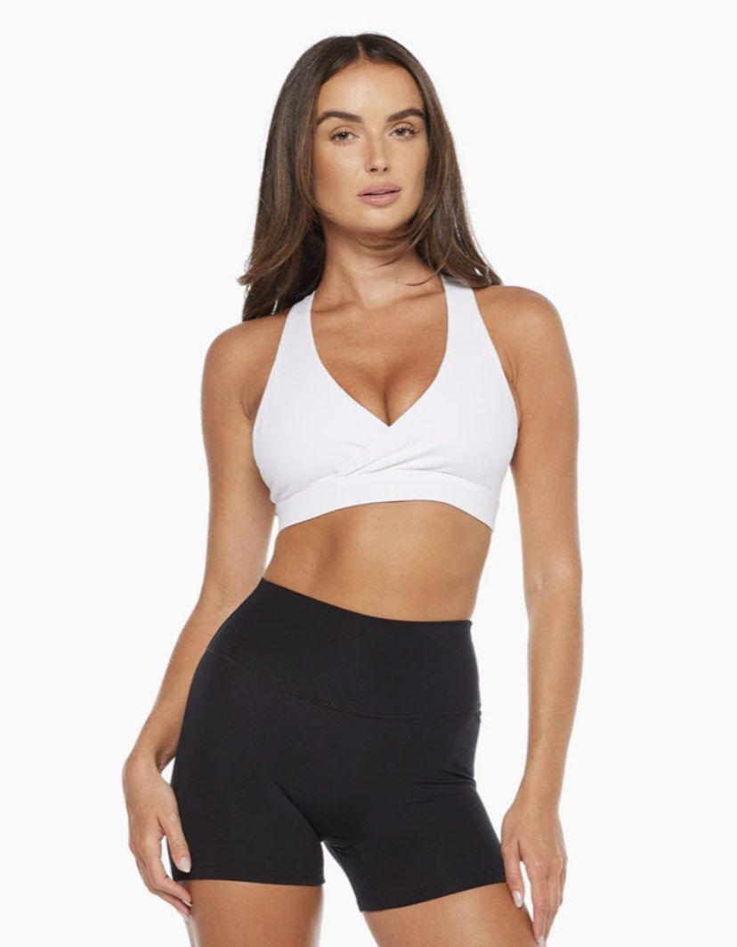 CSB Serenity Amara Crop - Nightshade, Women's Fashion, Activewear on  Carousell