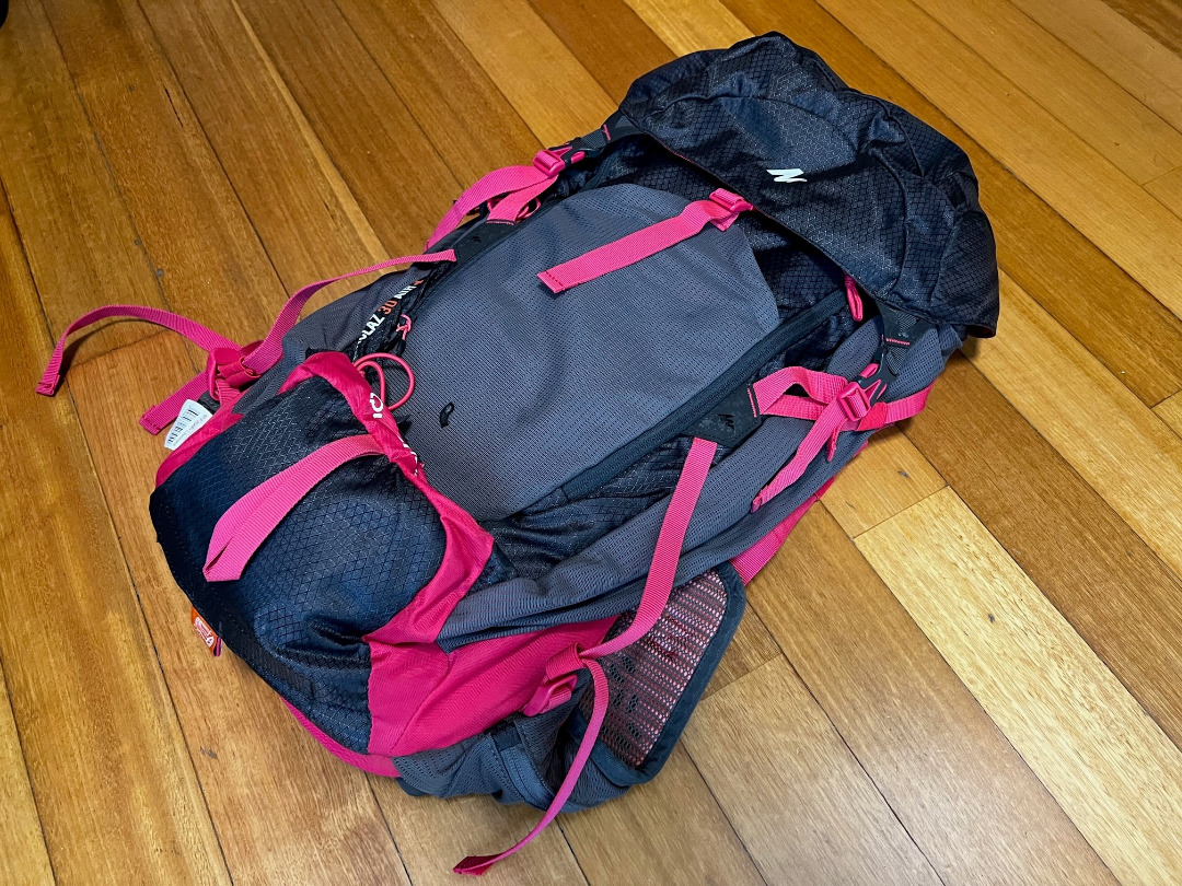 DECATHLON QUECHUA FORCLAZ 30 AIR PLUS HIKING BACKPACK with VENTILATION