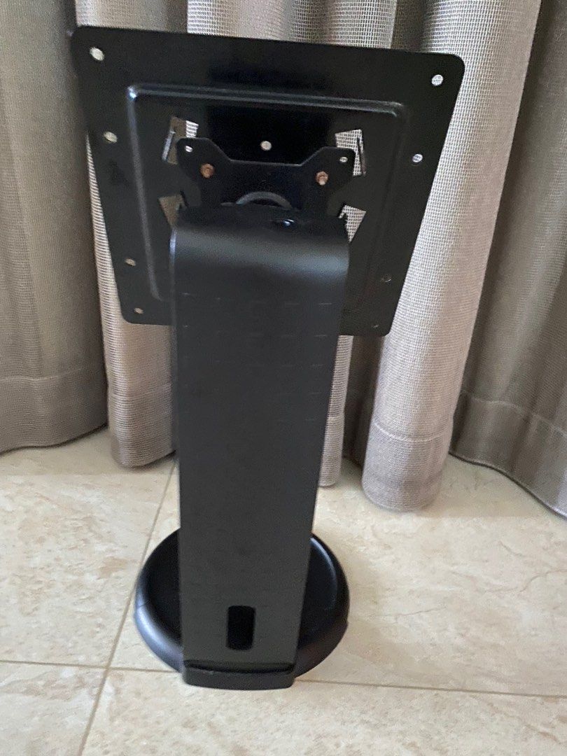 LG Monitor with Stand, Computers & Tech, Parts & Accessories, Monitor