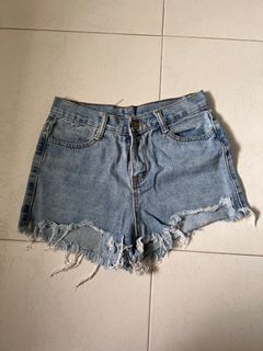 (Category: ) located in . Submitted by aileenlim_ (Listing ID 1222845687, Image 1). Description: .