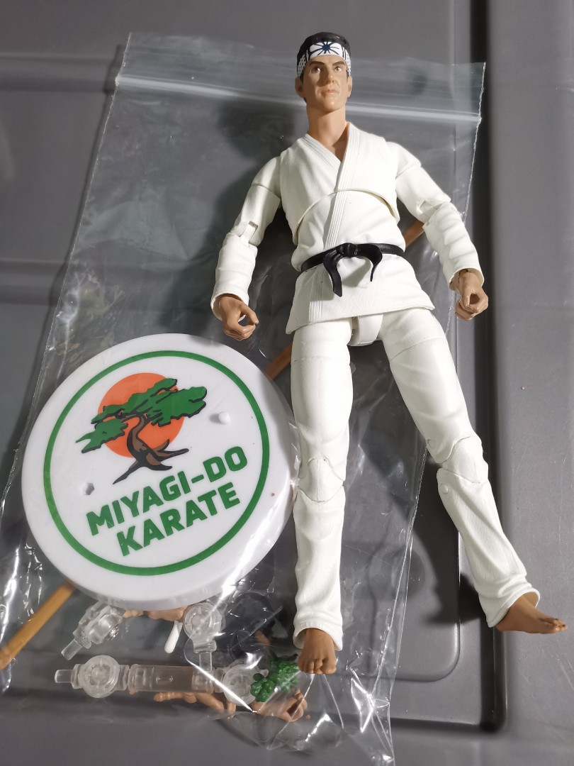 1000% Bearbrick Miyagi-do Karate [Cobra Kai] Black