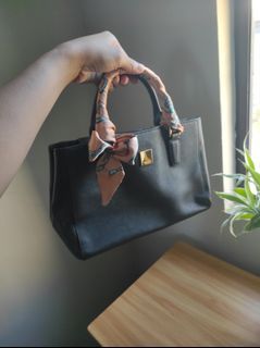 Double M Milano cute cross-body bag with Sling