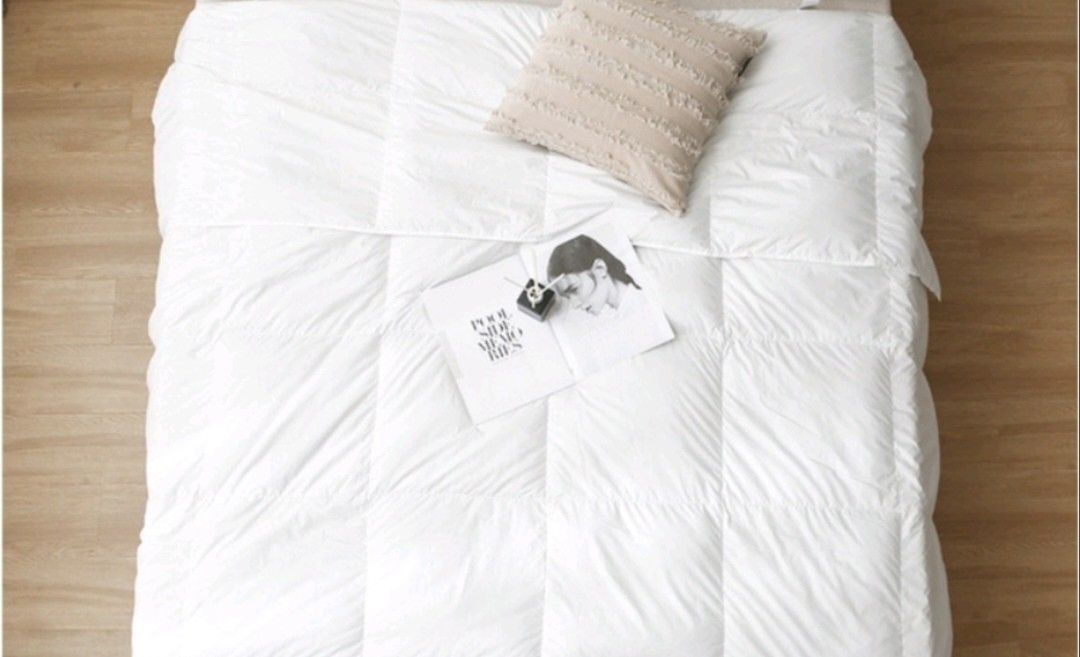 Down thin duvet, Furniture & Home Living, Bedding & Towels on Carousell