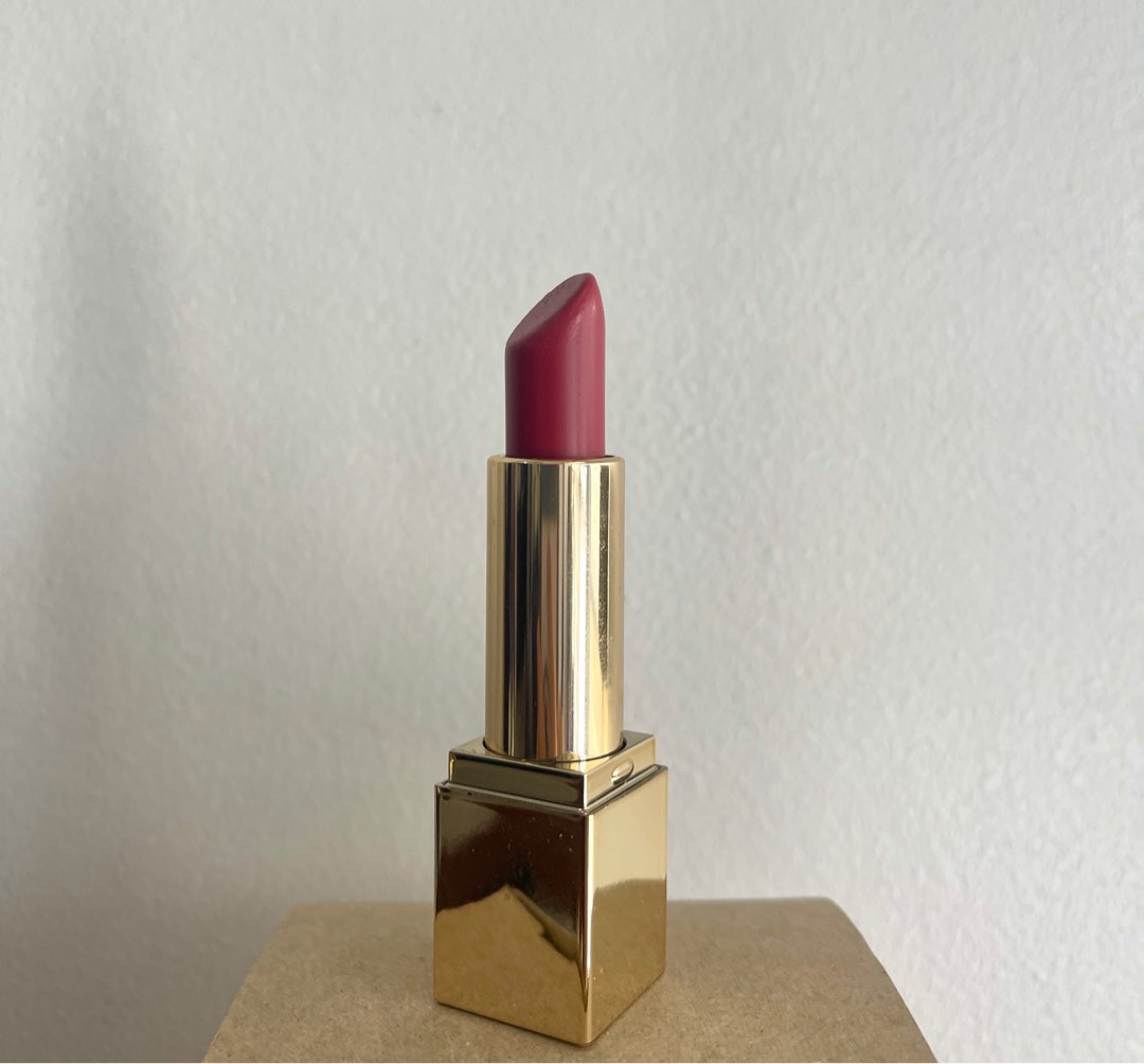 Estee Lauder Lipstick rebellious Rose 420 B20 on Carousell