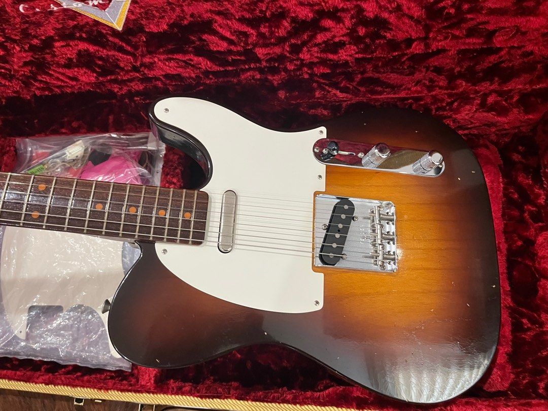 Fender custom shop telecaster/esquire, Hobbies & Toys, Music & Media ...