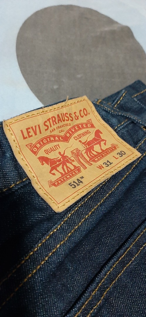For sale: Levi's 514 straight cut mens jeans, Men's Fashion, Bottoms, Jeans  on Carousell