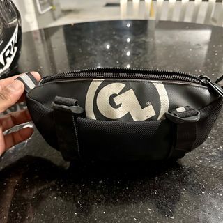 Giant loop zigzag handlebar bag