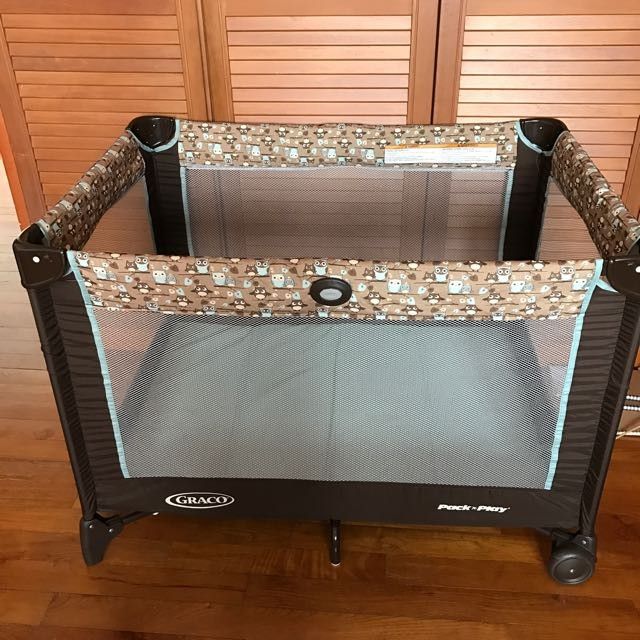 Graco travel cot excellent condition, Babies & Kids, Baby Nursery
