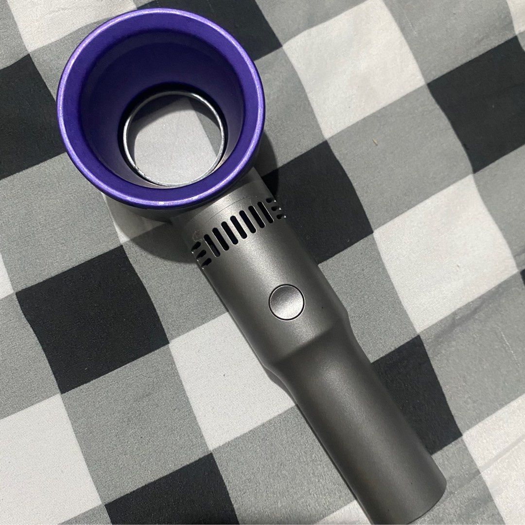 Handheld travel bladeless fan rechargeable (Category: Electrical, Adaptors & Sockets) located in Caloocan City. Submitted by yangcmt (Listing ID 1222933818, Image 1). Description: Rechargeable no charger included (Android) .