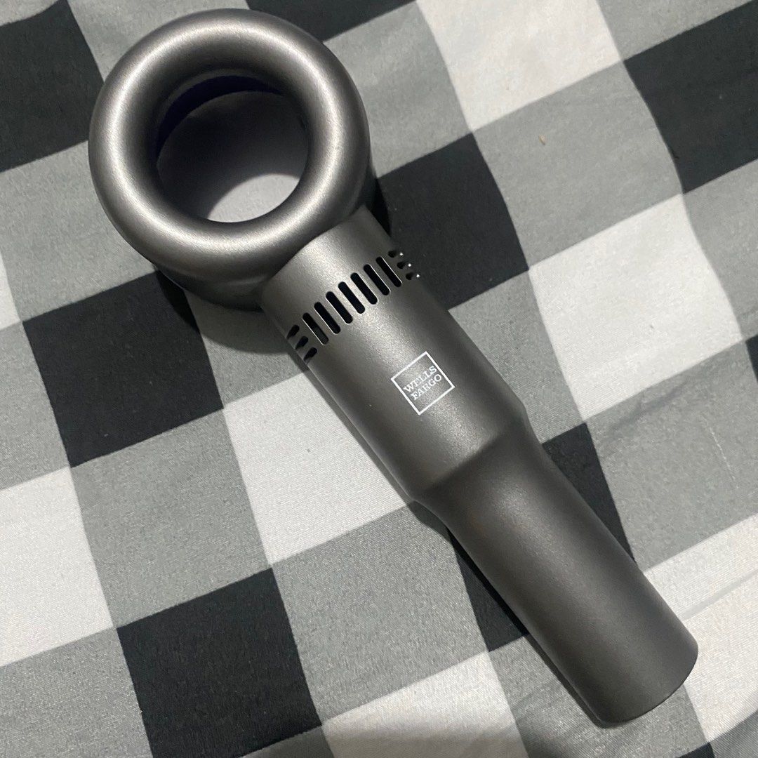 Handheld travel bladeless fan rechargeable (Category: Electrical, Adaptors & Sockets) located in Caloocan City. Submitted by yangcmt (Listing ID 1222933818, Image 2). Description: Rechargeable no charger included (Android) .