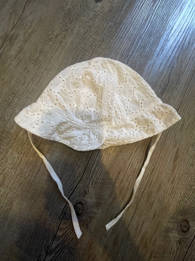 Hm baby hat 2025