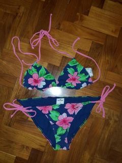 Hollister Floral Bikini Beach Swim Set