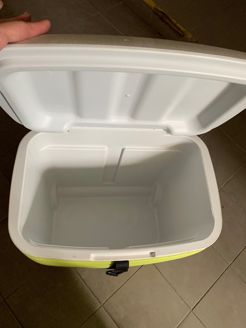 Ice box with wheels, Sports Equipment, Hiking & Camping on Carousell