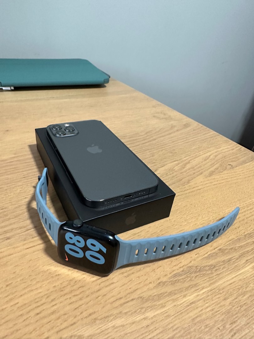iPhone 12 Pro 256 GB, Apple Watch Series 7, Mobile Phones & Gadgets
