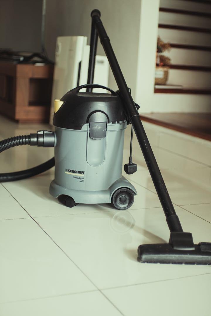 Karcher Vacuum T14/1 Classic, TV & Home Appliances, Vacuum Cleaner & Housekeeping on Carousell