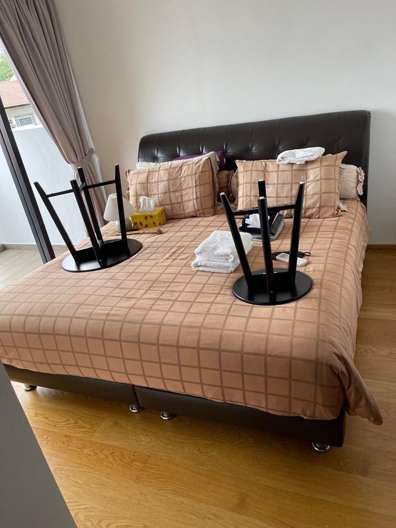 King frame & mattress, Furniture & Home Living, Furniture, Bed Frames