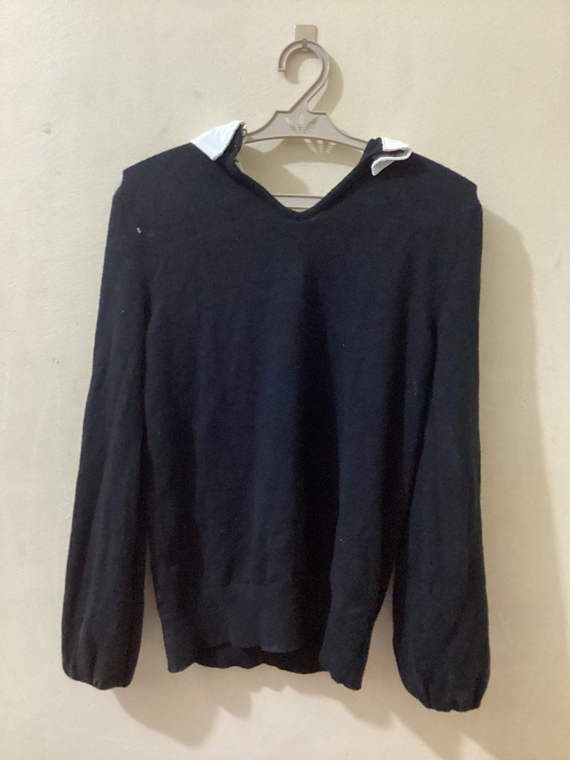 Knitted collared Black sweater (Wednesday Addams) (Category: Coats, Jackets and Outerwear) located in San Pablo. Submitted by asprelovedtrinkets (Listing ID 1222935047, Image 2). Description: Knitted sweater. Only bought this for a costume party. (Worn once) Giving Wednesday Addams vibes🕷️🕸️.
