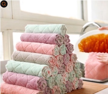 https://media.karousell.com/media/photos/products/2023/3/26/large_kitchen_cleaning_cloth_t_1679797029_ce6071c3_thumbnail