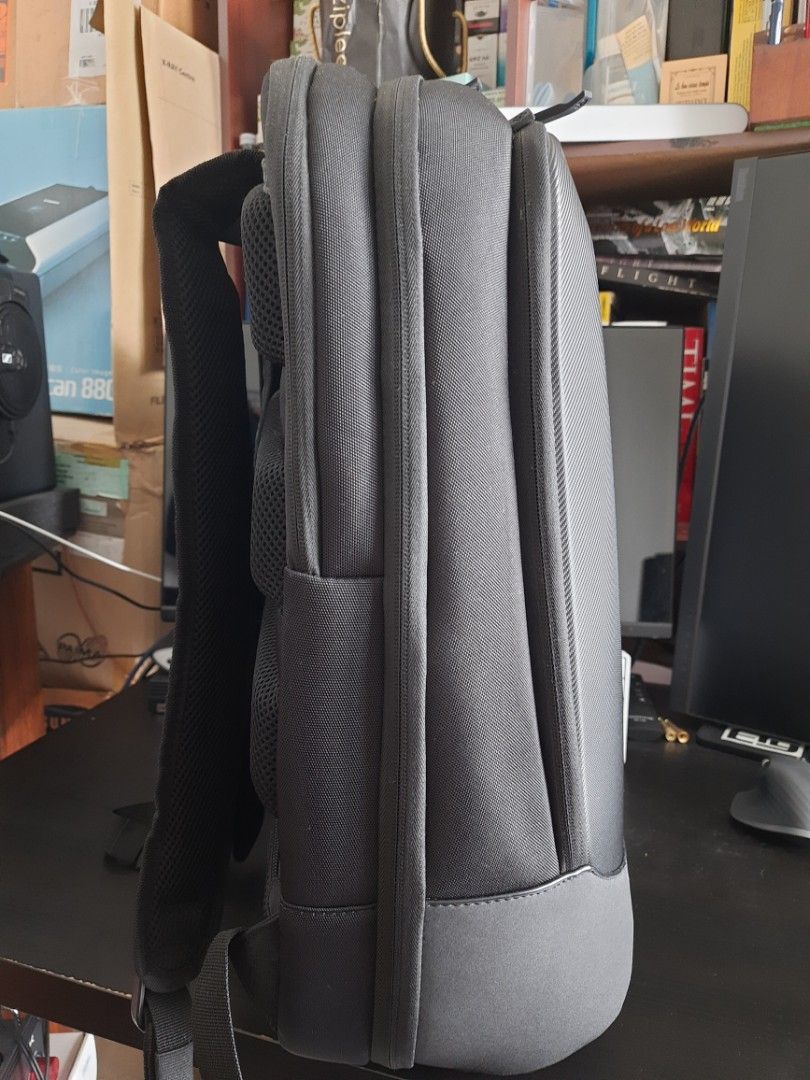 Lenovo 17 inch laptop bagpack, Computers & Tech, Parts & Accessories, Laptop Bags & Sleeves on