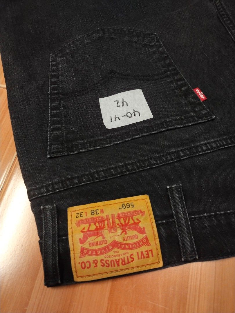 Levis 569 Stretch W38 L32, Men's Fashion, Bottoms, Jeans on Carousell