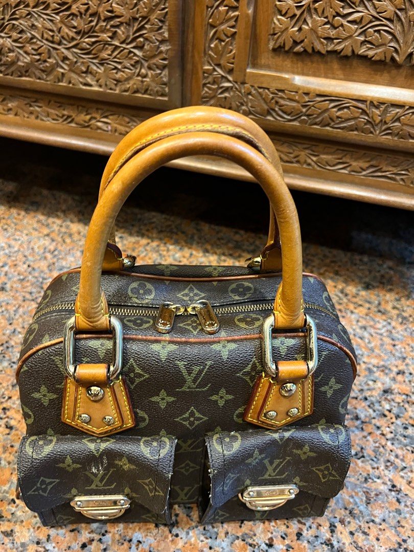 LV Bag Louis Vuitton monogram & big buckles handbag authentic used