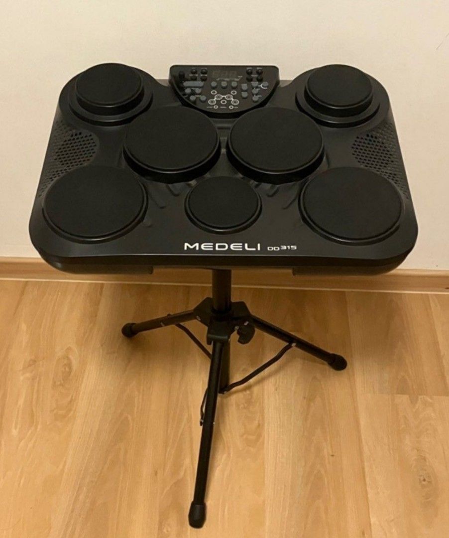 Medeli DD 315 (NEGOTIABLE), Hobbies & Toys, Music & Media, Musical ...