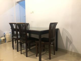 Meja kayu