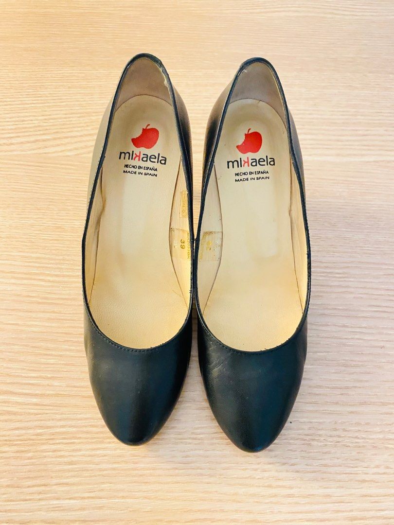 MIkaela Leather Black Pump Heels, Women's Fashion, Footwear, Heels on  Carousell