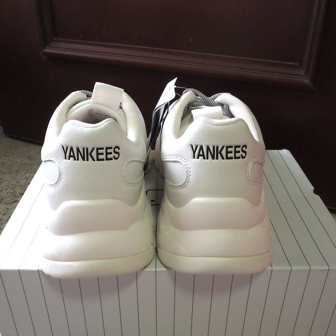 MLB New York Yankees Big Ball Chunky A Shoes Baseball Sneakers White Size 5-11