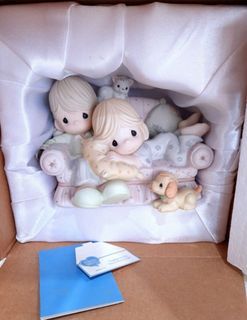New with Box Precious Moments Figurine Together is The Nicest Place To Be