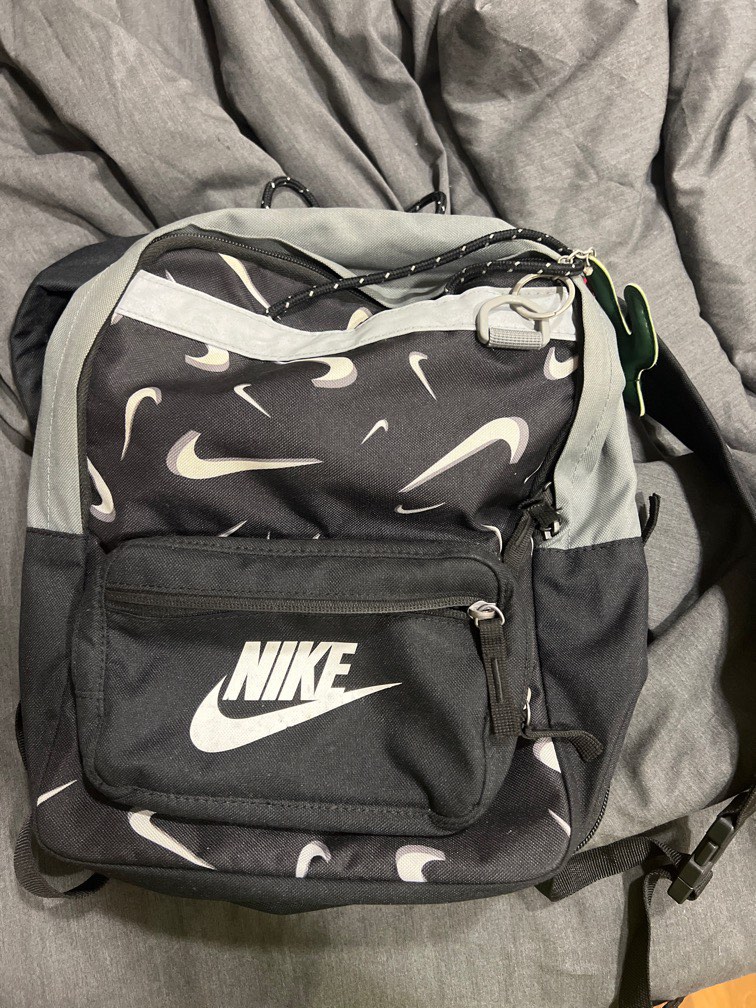 Nike expandable Backpack Men s Fashion Bags Backpacks on Carousell