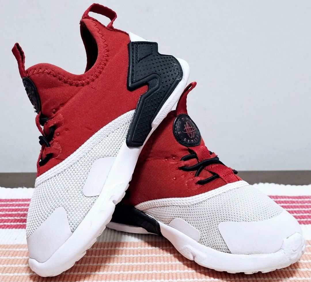 Red huarache extreme sales