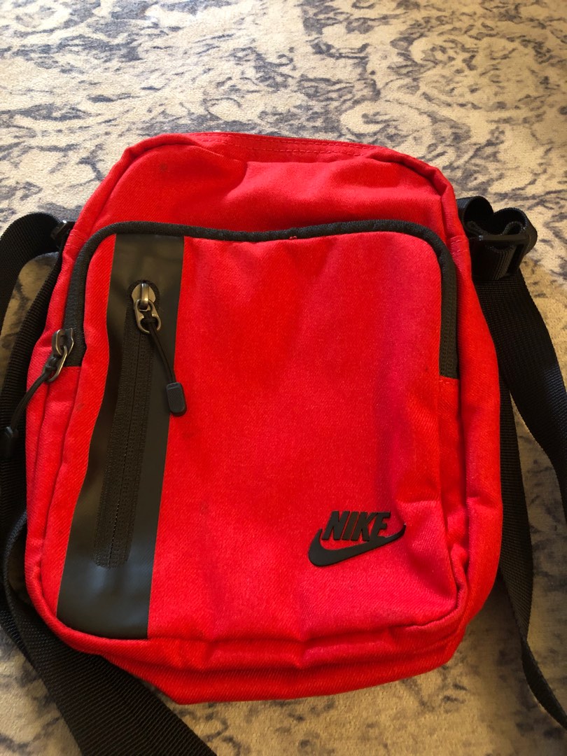 Nike sling hot sale bag red