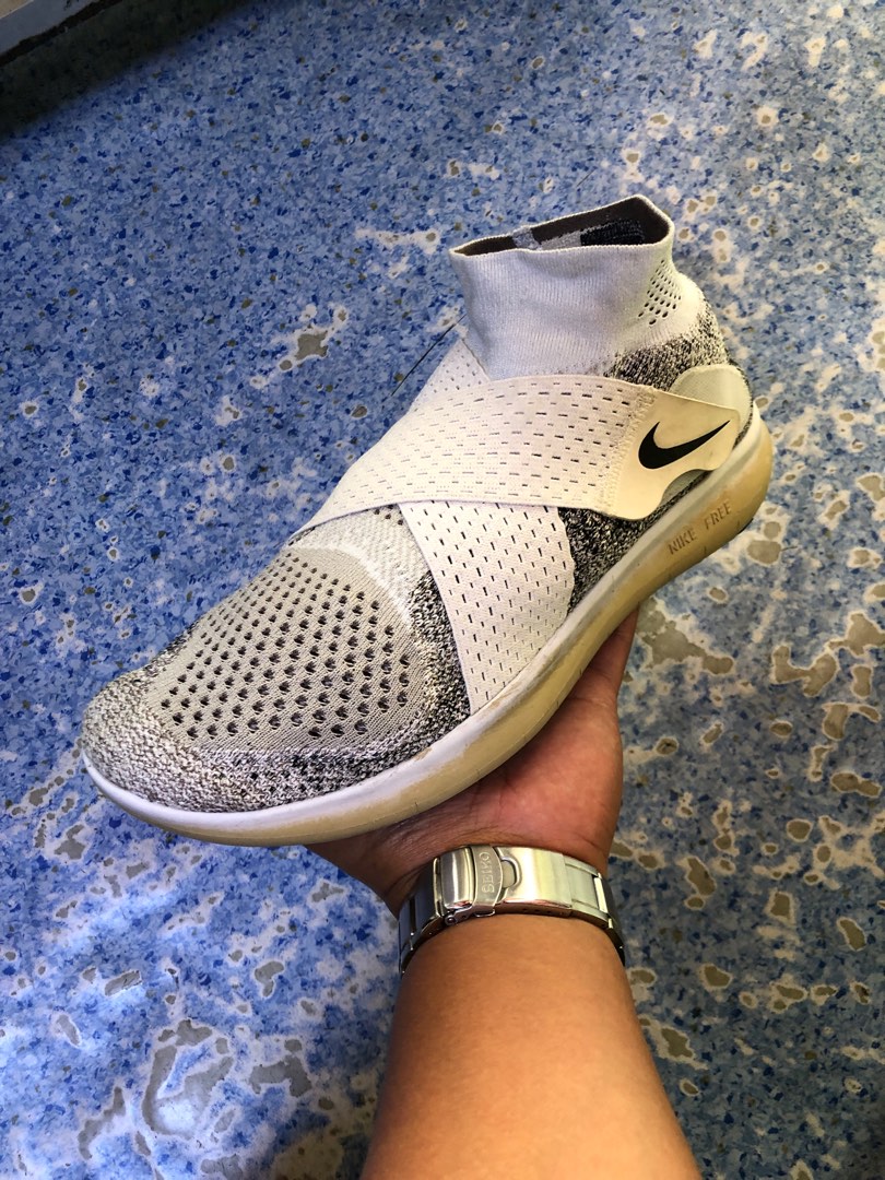 Een zin Additief Onverenigbaar NikeLab Free RN Motion FK 2017 Flyknit Running Shoes(27.5 cm), Men's  Fashion, Footwear, Sneakers on Carousell