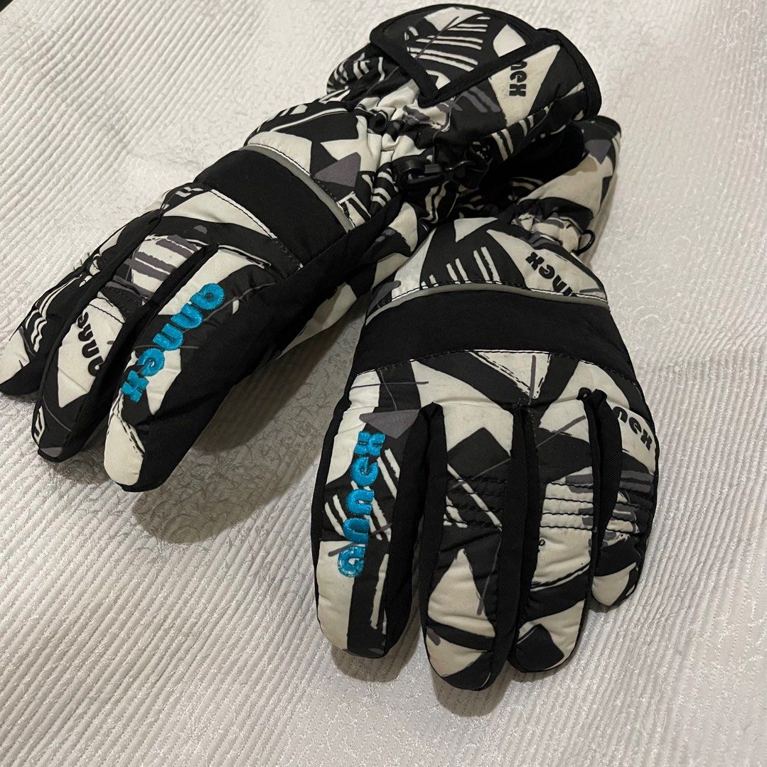 Original Annex Gloves Winter and Ski (Category: Gloves) located in Zamboanga. Submitted by shapco.ph (Listing ID 1223002600, Image 1). Description: .