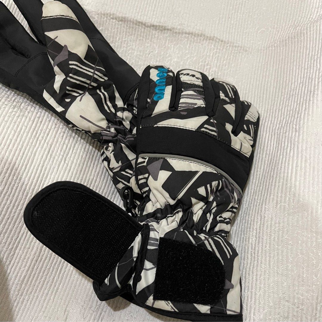Original Annex Gloves Winter and Ski (Category: Gloves) located in Zamboanga. Submitted by shapco.ph (Listing ID 1223002600, Image 3). Description: .