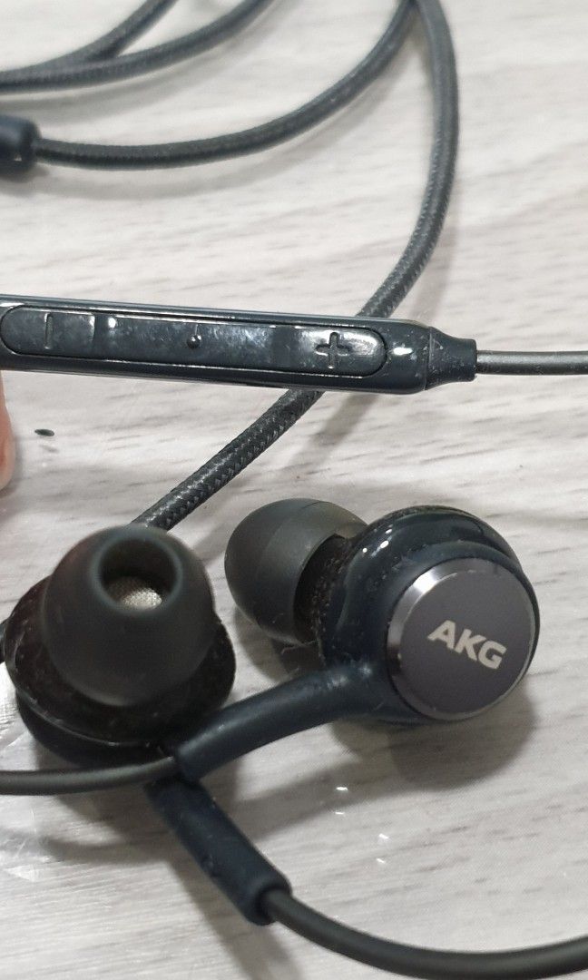 Original Samsung AKG earphone 3.5mm, Audio, Earphones on Carousell