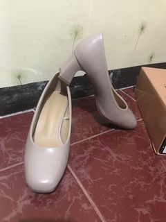 Parisian used only once Size 7