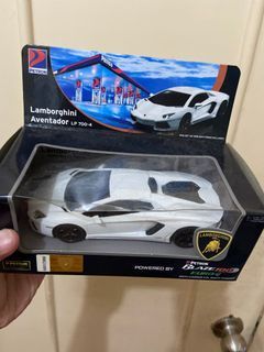 Petron Lamborghini Aventador  Die Cast Car LP 700-4