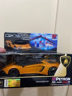 Petron Lamborghini Aventador Super Veloce Roadster Die Cast Car