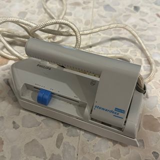 Philips Travel Iron - World Stewardess HD1301B