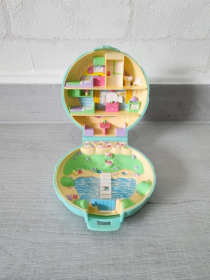 Polly Pocket Vintage 1989 Polly s Beach House Compact Only