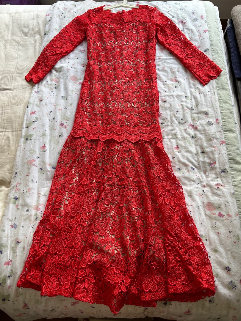 Prada lace Long Dress with Lining, Women's Fashion, Muslimah Fashion, Baju  Kurung & sets on Carousell