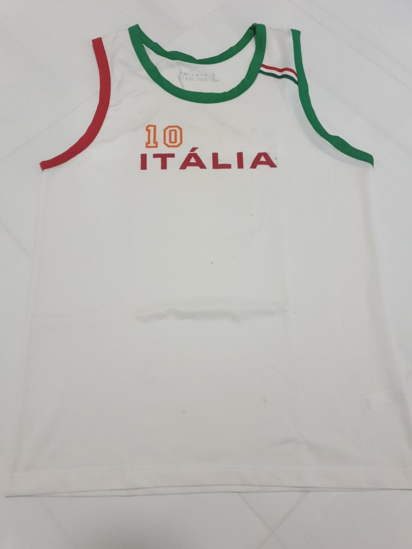 Private Structure Italia Singlet, Men's Fashion, Activewear on Carousell