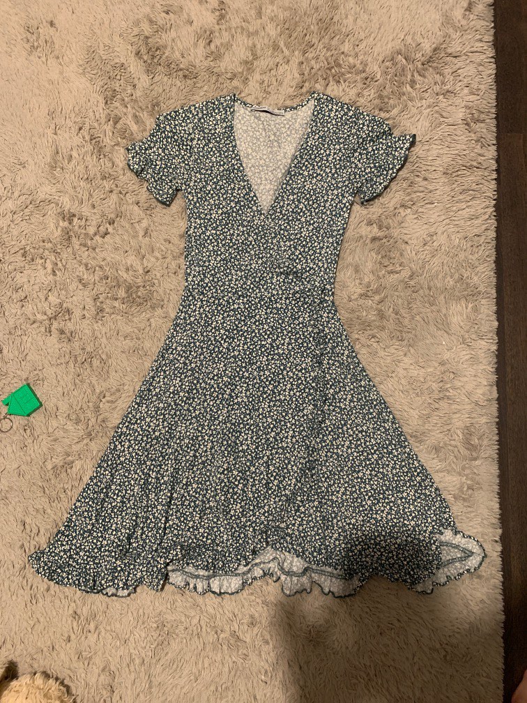 Pull and bear green dress online