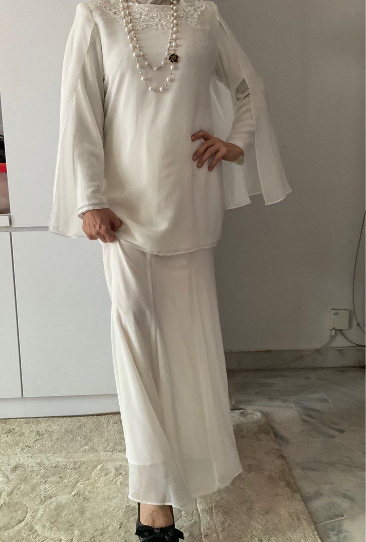 SALE BAJU RAYA Chiffon Cape Baju Kurung Women s Fashion Muslimah Fashion Baju Kurung sets on Carousell