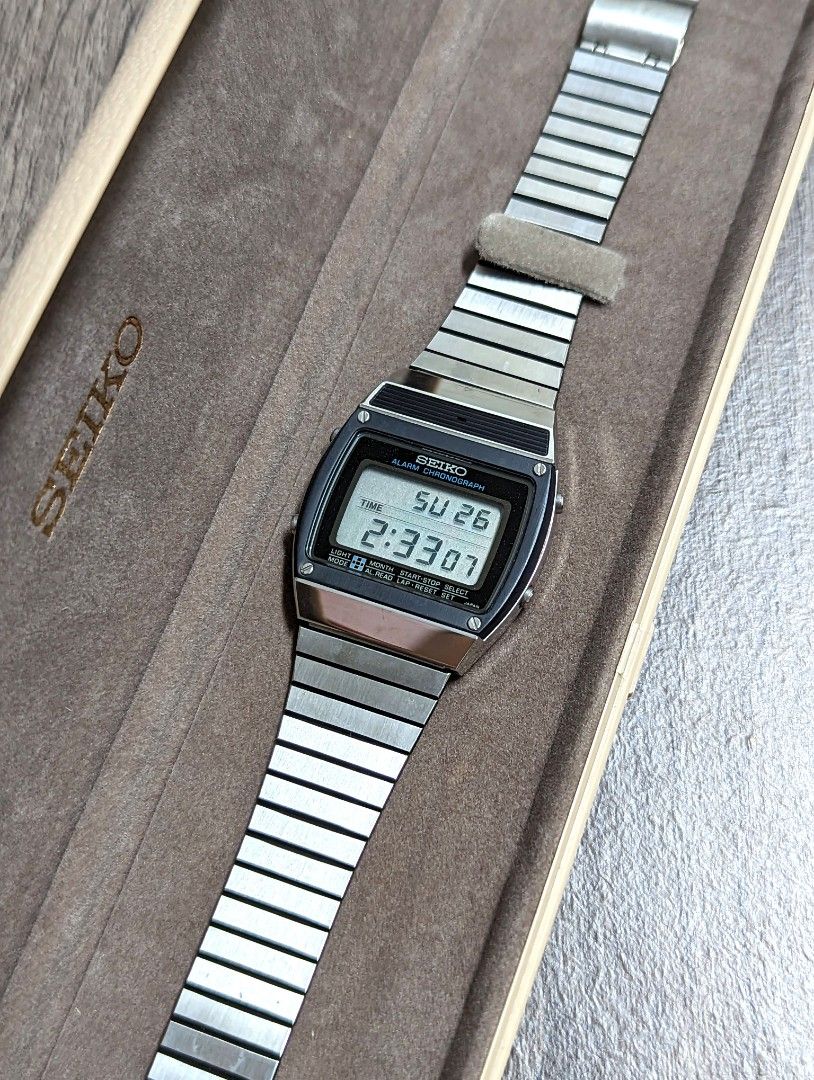 SEIKO A359 VINTAGE WATCH, Men's Fashion, Watches & Accessories, Watches on  Carousell