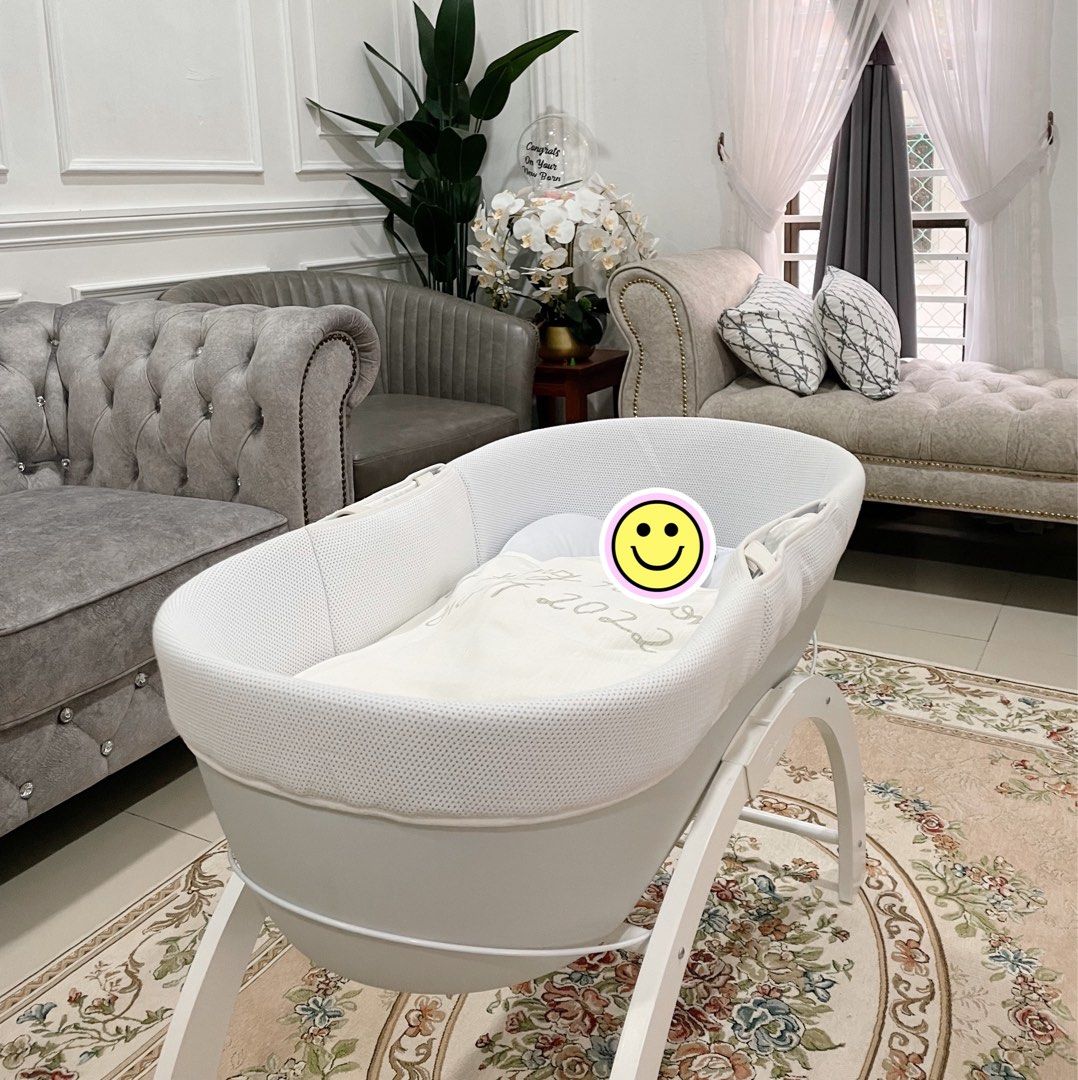 Shnuggle Dreami Moses Basket & Rocker 2 in 1, Babies & Kids, Baby